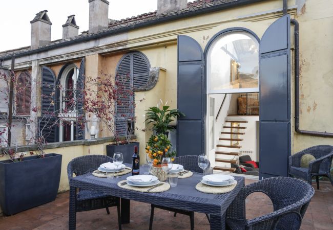 Appartamento a Roma - Your Prestigious Penthouse at the Spanish Steps Appartamento a Roma - Your Prestigious Penthouse at the Spanish Steps