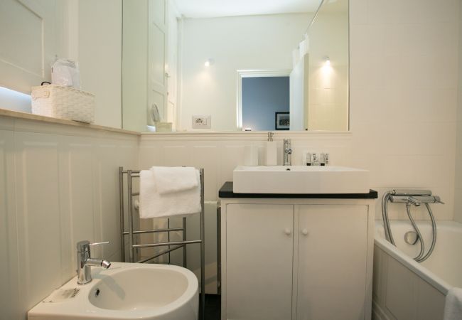 Appartamento a Roma - Your Prestigious Penthouse at the Spanish Steps Appartamento a Roma - Your Prestigious Penthouse at the Spanish Steps