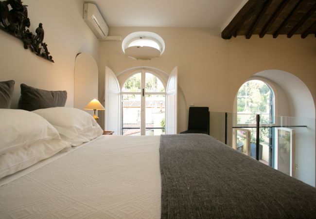 Appartamento a Roma - Your Prestigious Penthouse at the Spanish Steps Appartamento a Roma - Your Prestigious Penthouse at the Spanish Steps