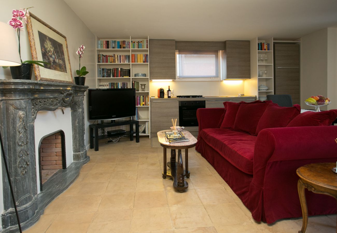 Appartamento a Roma - Your Prestigious Penthouse at the Spanish Steps