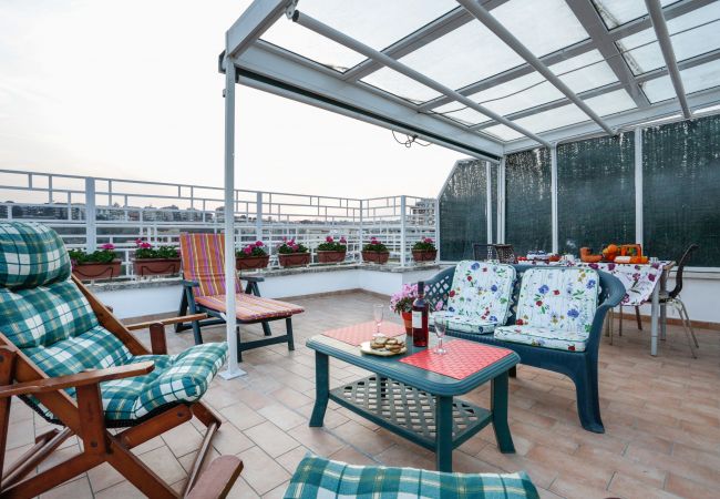 Appartamento a Roma - Enjoy the Sunset on Your Vatican Terrace Appartamento a Roma - Enjoy the Sunset on Your Vatican Terrace