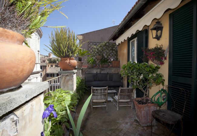 Appartamento a Roma - Splendid Penthouse in Campo de Fiori Appartamento a Roma - Splendid Penthouse in Campo de Fiori