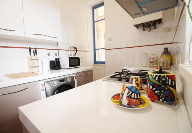 Appartamento a Roma - Walk to the Colosseum from your Family Apt Appartamento a Roma - Walk to the Colosseum from your Family Apt