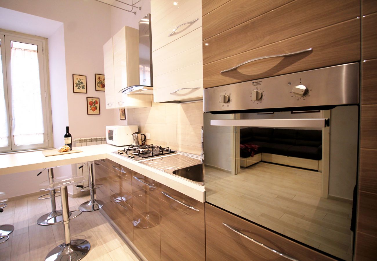 Appartamento a Roma - Walk to the Vatican from Your Smart Apt