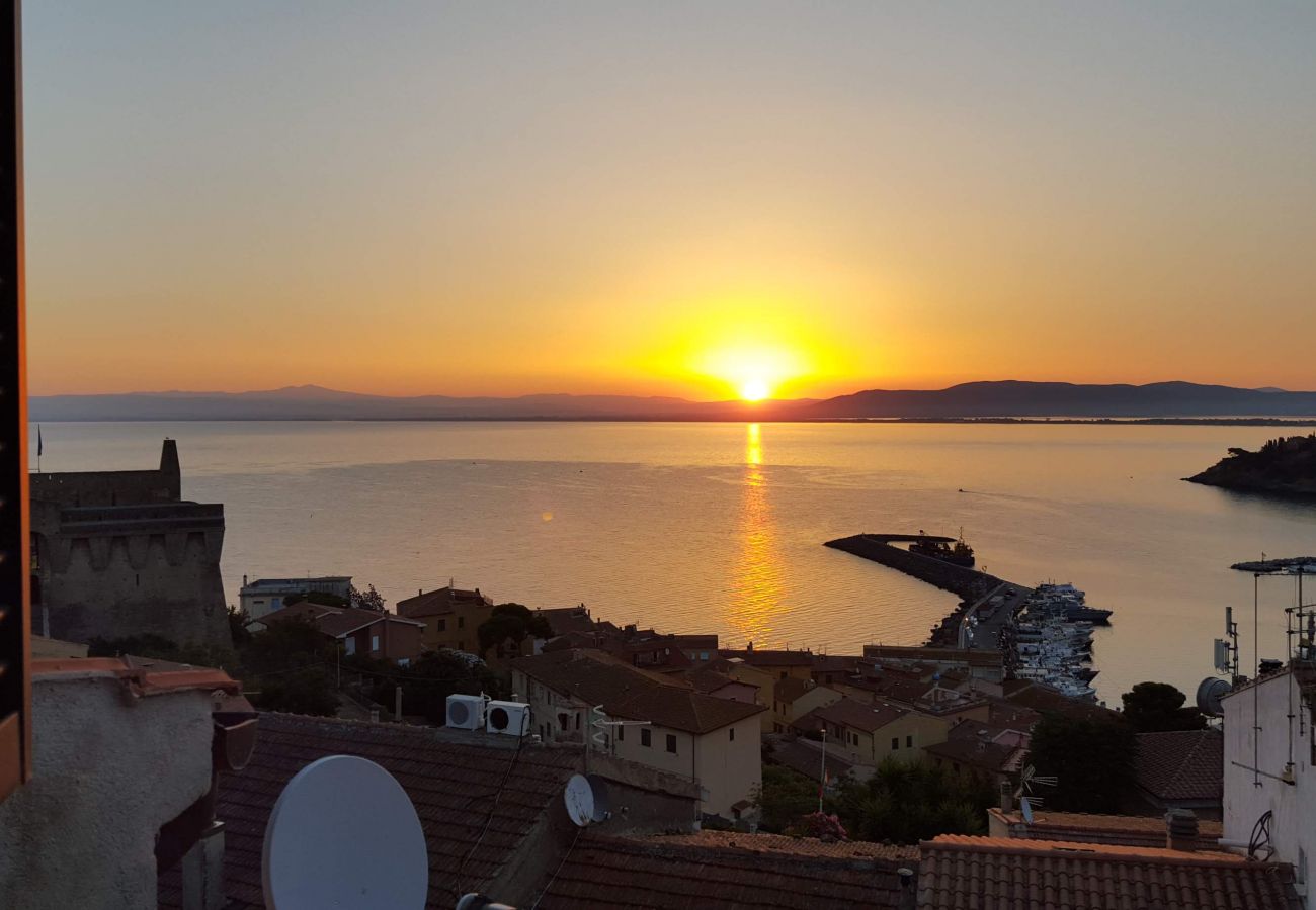 Appartamento a Porto Santo Stefano - Your Seaside Nest in Tuscany