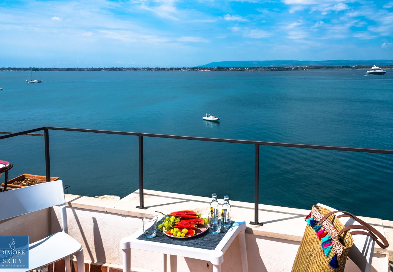 Appartamento a Siracusa - Alfeo Bellevue, Romantic terrace sea view, by Dimo