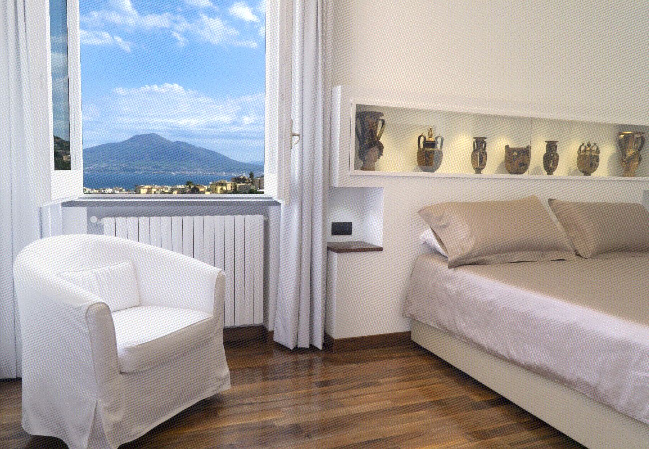 Villa a Vico Equense - Stunning Villa Vesuvian view