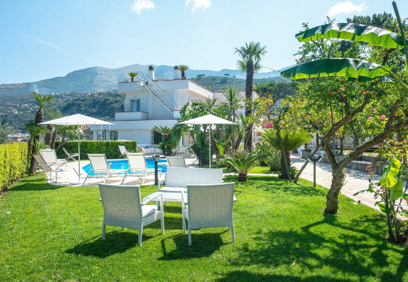 Villa a Vico Equense - Stunning Villa Vesuvian view