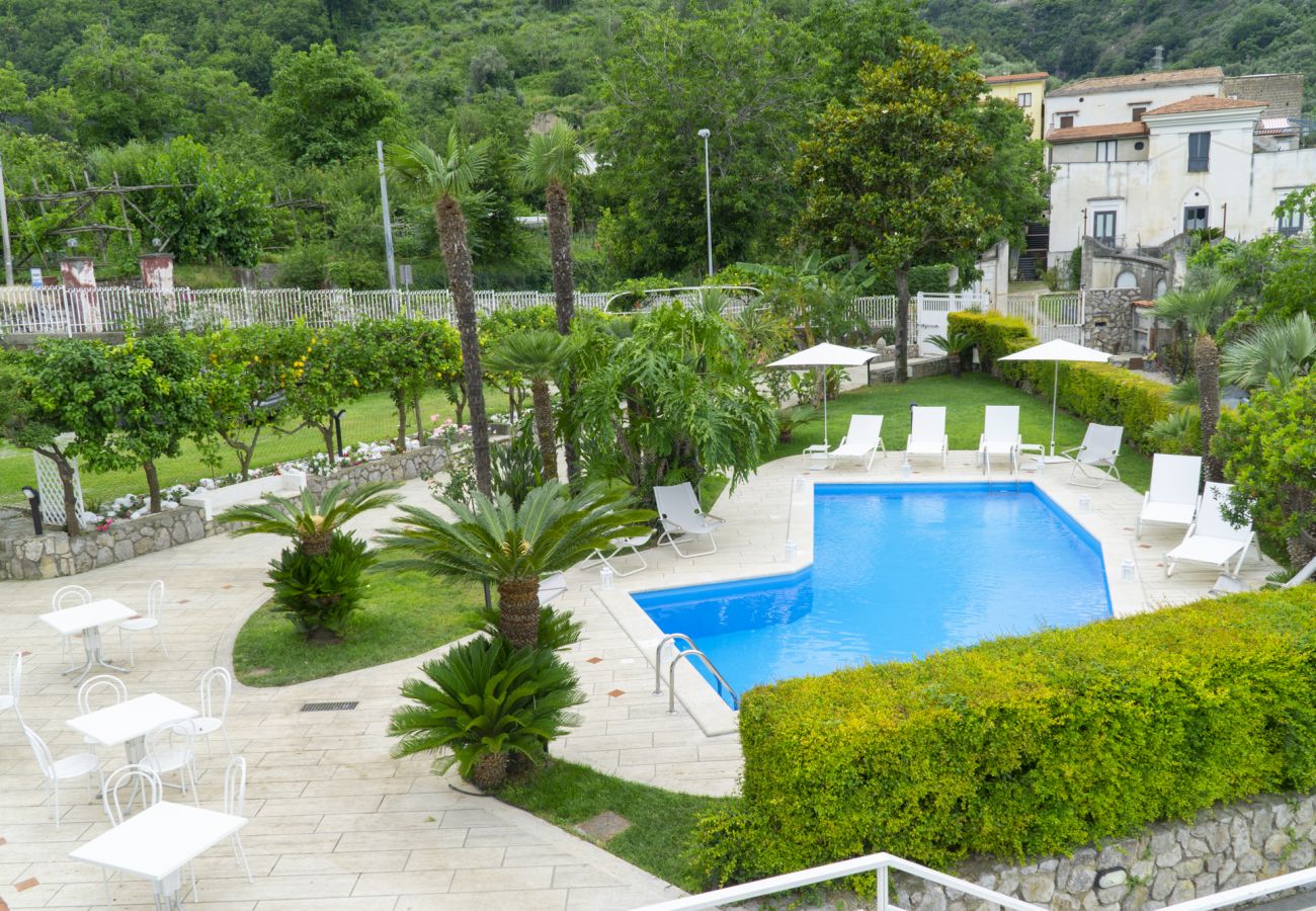 Villa a Vico Equense - Stunning Villa Vesuvian view