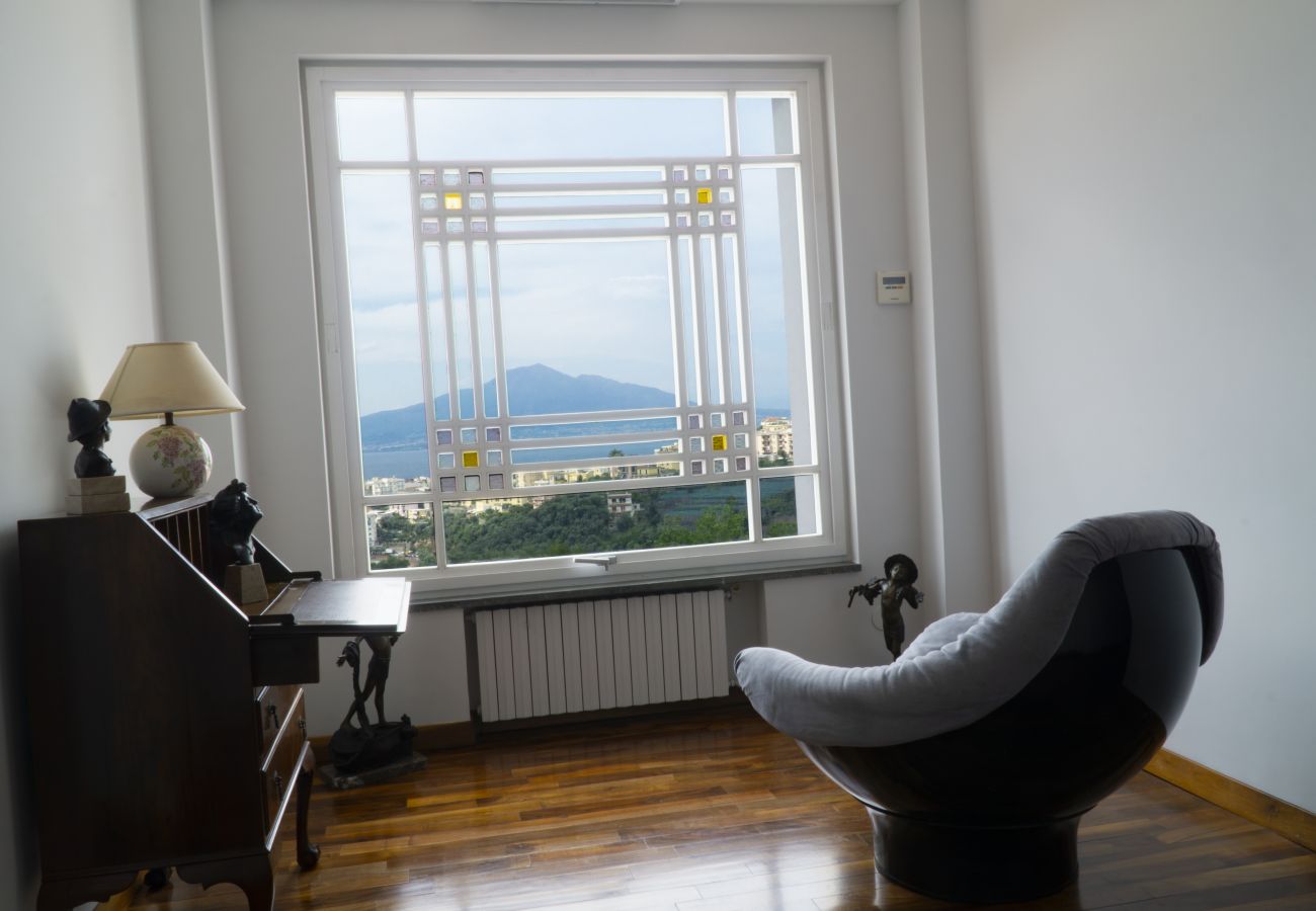 Villa a Vico Equense - Stunning Villa Vesuvian view