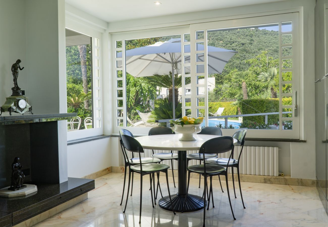 Villa a Vico Equense - Stunning Villa Vesuvian view