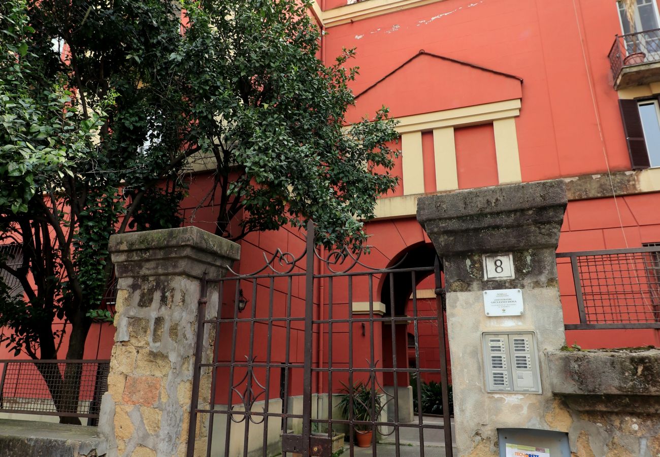 Appartamento a Roma - American Uni 2Br Lovely Apt