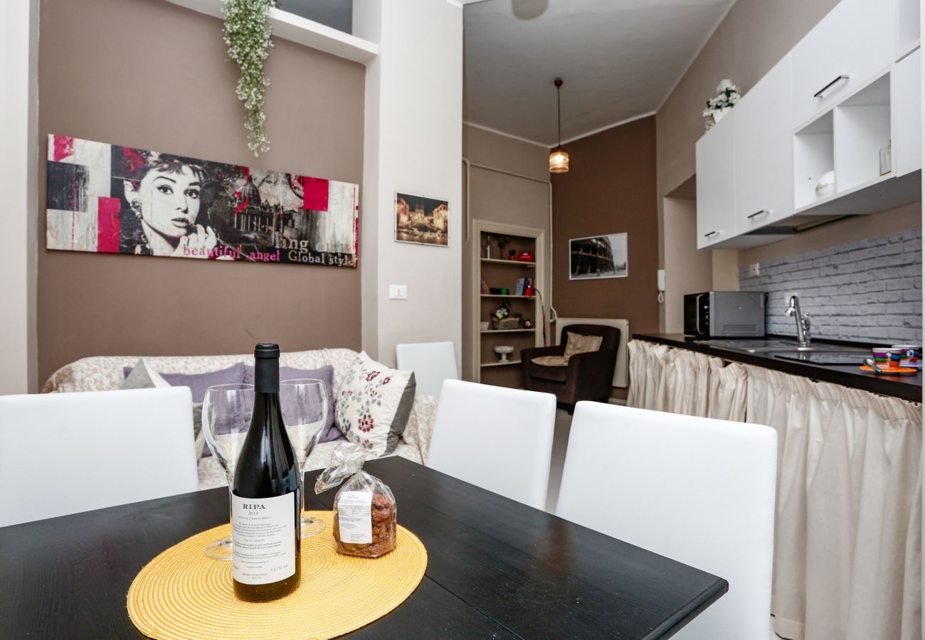 Appartamento a Roma - American Uni 2Br Lovely Apt