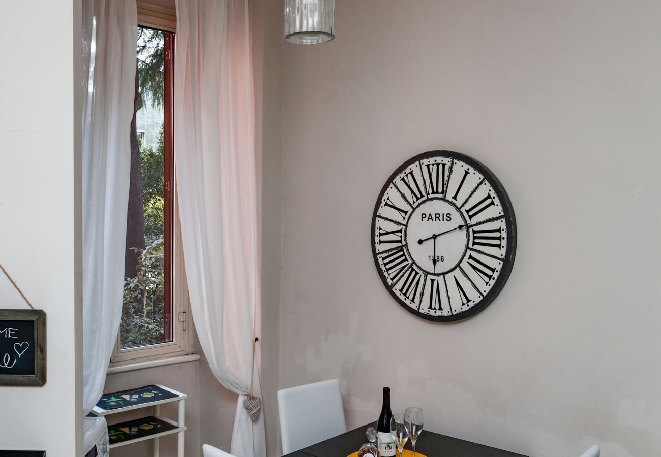 Appartamento a Roma - American Uni 2Br Lovely Apt
