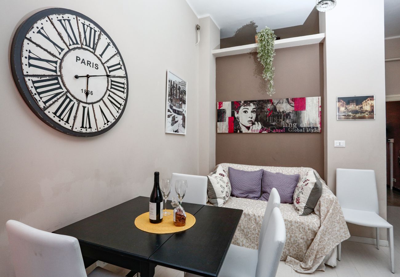 Appartamento a Roma - American Uni 2Br Lovely Apt
