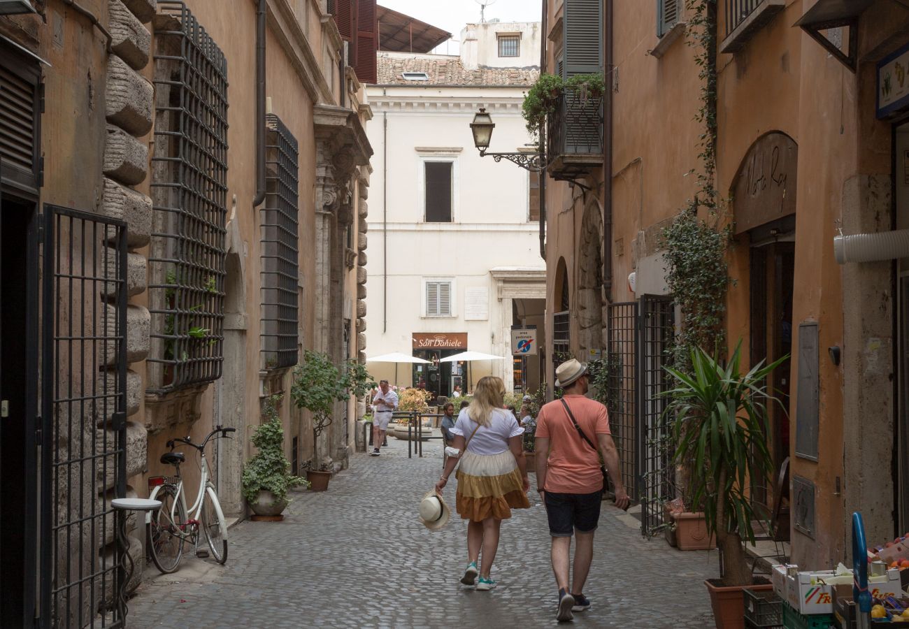 Appartamento a Roma - Turtle Fountain Society