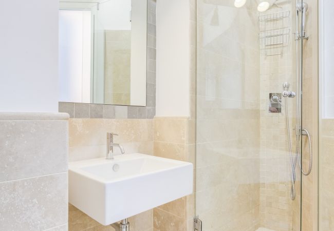 Appartamento a Roma - Gonfalone Residence Viola Appartamento a Roma - Gonfalone Residence Viola