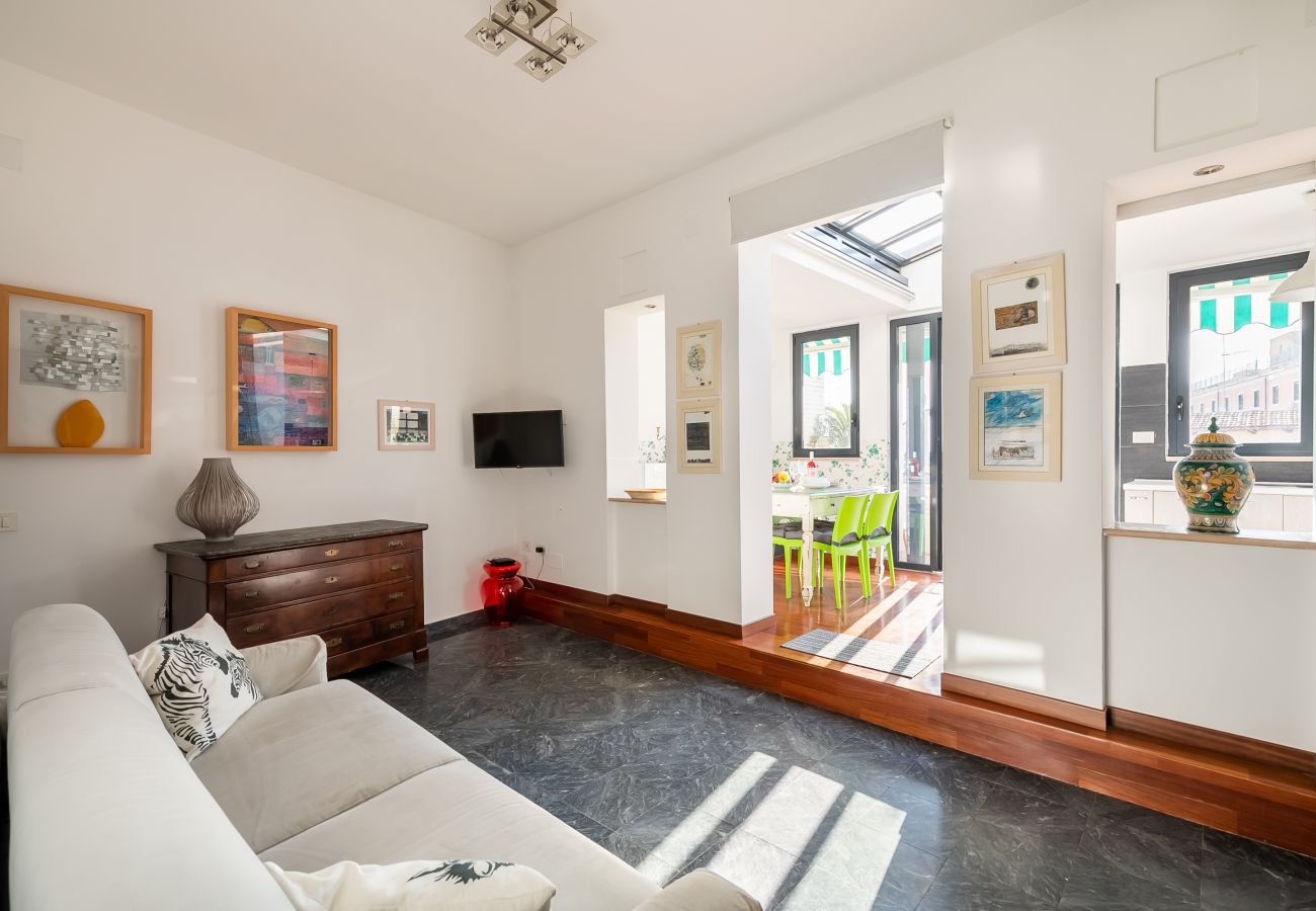 Appartamento a Roma - Two Bedrooms Central Terrace with a View