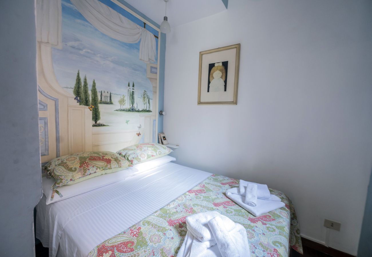 Appartamento a Roma - Colosseum 2BR Elegance and Charm