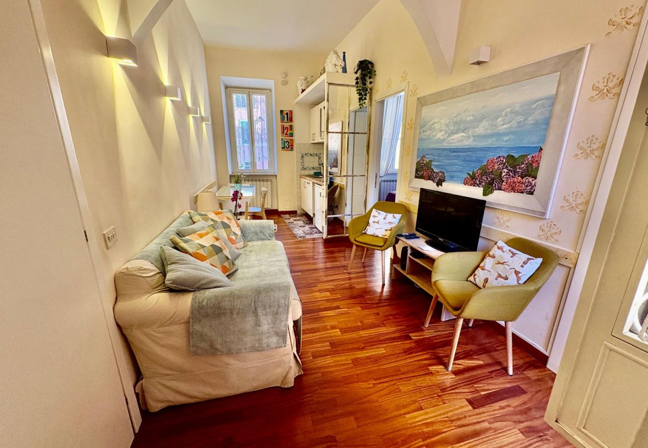 Appartamento a Roma - Family 2 BR Colosseum Charming + Small Balcony