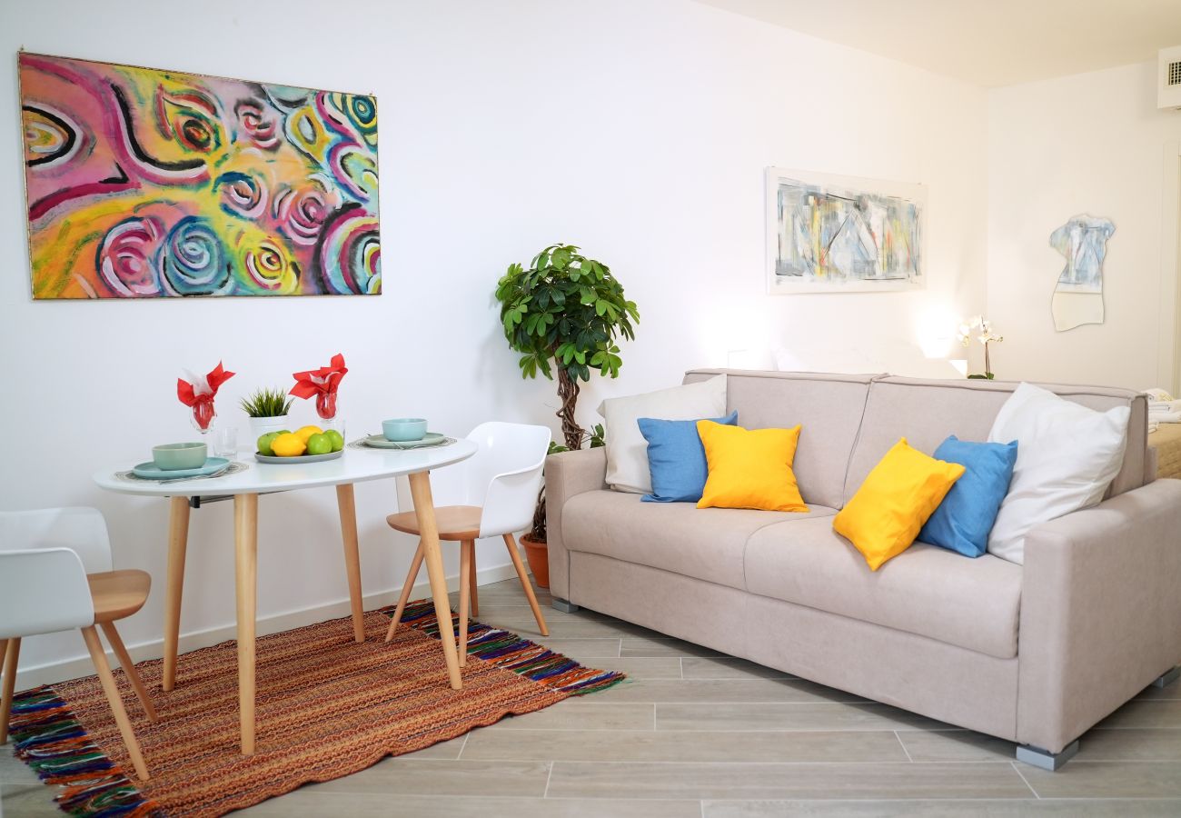 Studio a Roma - Trastevere Romantic, Chic and Smart Loft