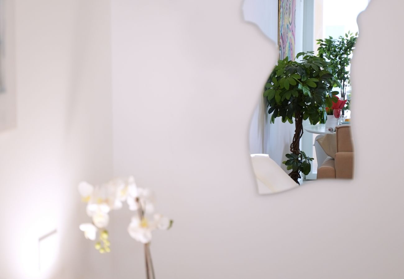 Studio a Roma - Trastevere Romantic, Chic and Smart Loft