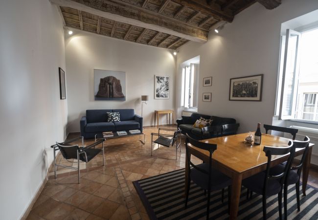  a Roma - Artsy and Elegant Apartment near Pantheon
