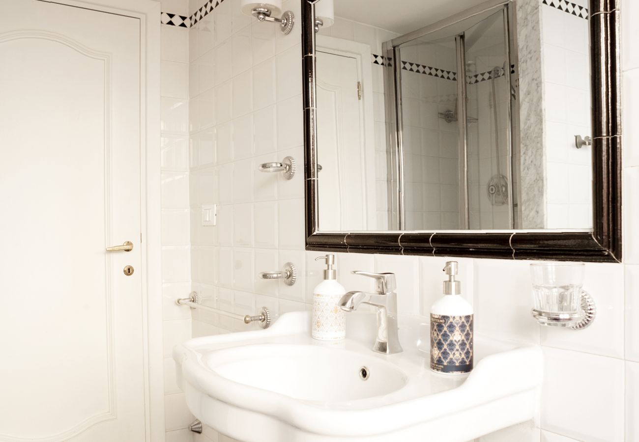 Appartamento a Roma - Artsy and Elegant Apartment near Pantheon