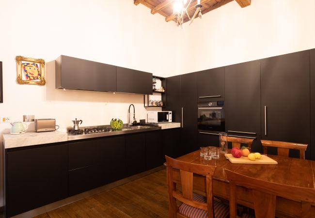 Appartamento a Roma - Chic and Style in Historical Via Giulia Appartamento a Roma - Chic and Style in Historical Via Giulia