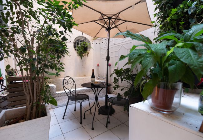 Appartamento a Roma - Chic and Style in Historical Via Giulia Appartamento a Roma - Chic and Style in Historical Via Giulia
