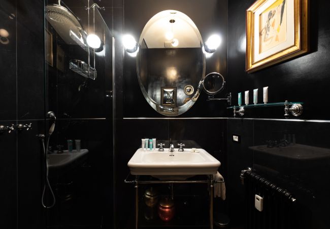 Appartamento a Roma - Chic and Style in Historical Via Giulia Appartamento a Roma - Chic and Style in Historical Via Giulia