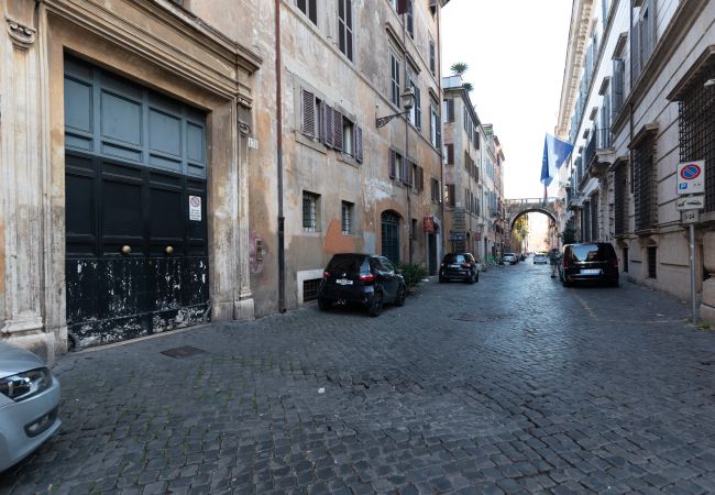 Appartamento a Roma - Chic and Style in Historical Via Giulia Appartamento a Roma - Chic and Style in Historical Via Giulia