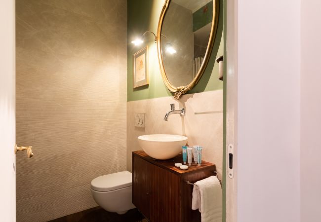 Appartamento a Roma - Chic and Style in Historical Via Giulia Appartamento a Roma - Chic and Style in Historical Via Giulia