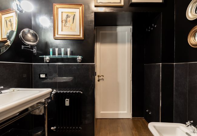 Appartamento a Roma - Chic and Style in Historical Via Giulia Appartamento a Roma - Chic and Style in Historical Via Giulia