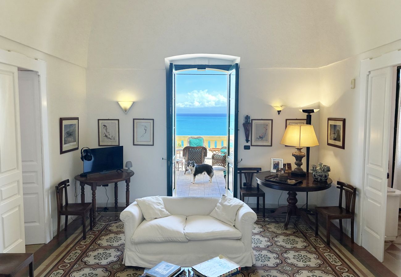 Villa a Tricase porto - Beautiful Terraced Villa by the Sea in Puglia