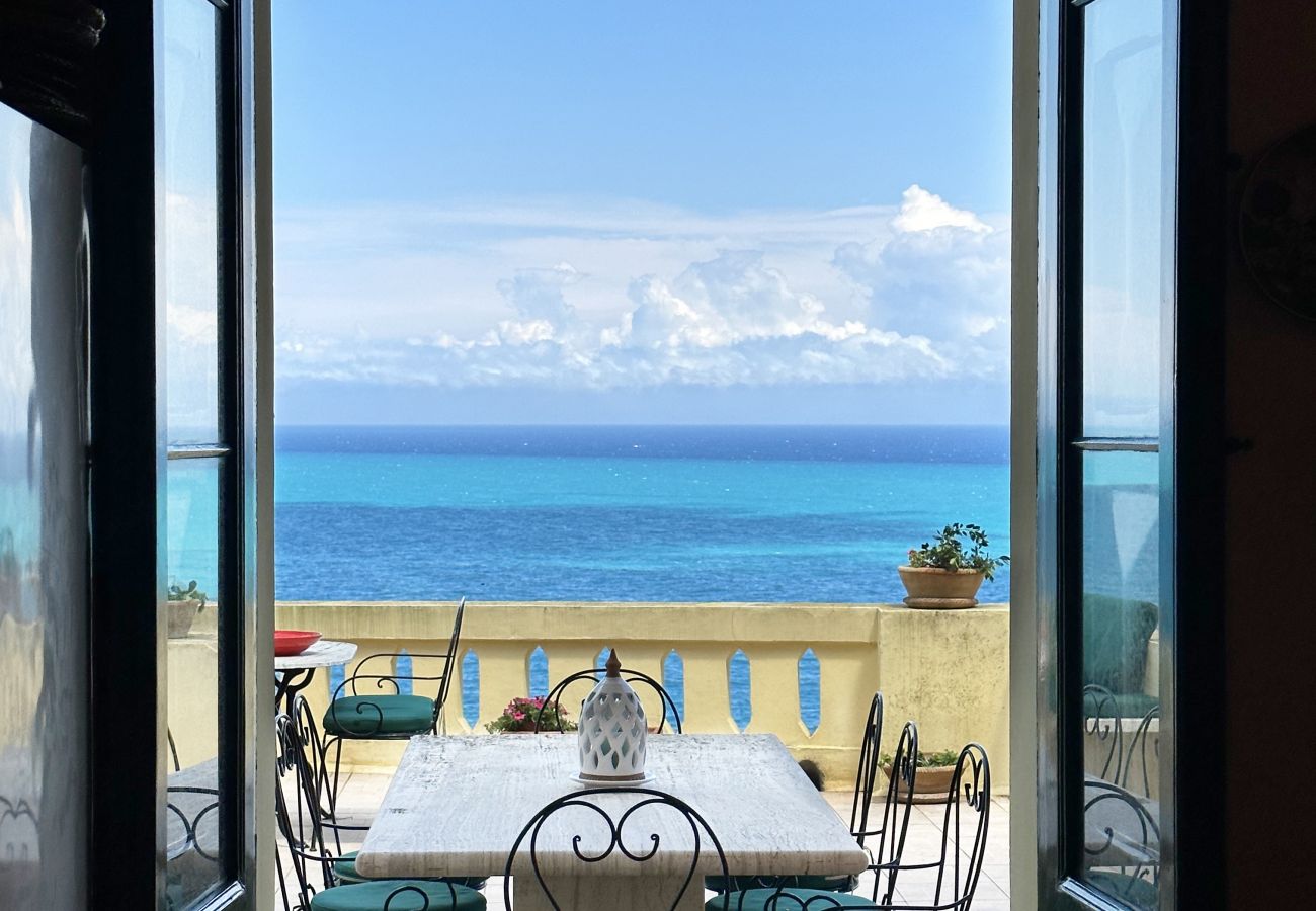 Villa a Tricase porto - Beautiful Terraced Villa by the Sea in Puglia