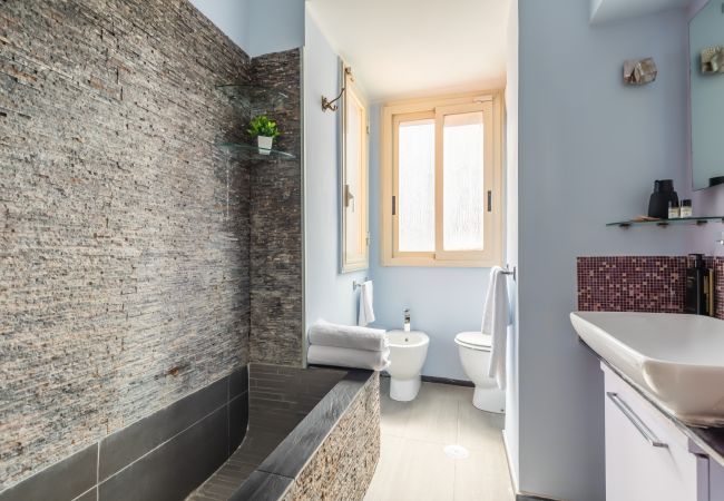Appartamento a Roma - Campo de' Fiori Large and Beautiful Apartment Appartamento a Roma - Campo de' Fiori Large and Beautiful Apartment