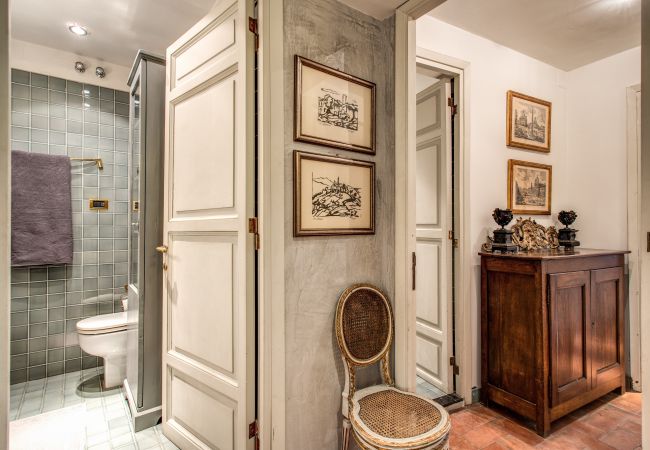 Appartamento a Roma - Wonderful Apartment with Balcony in Piazza Margana