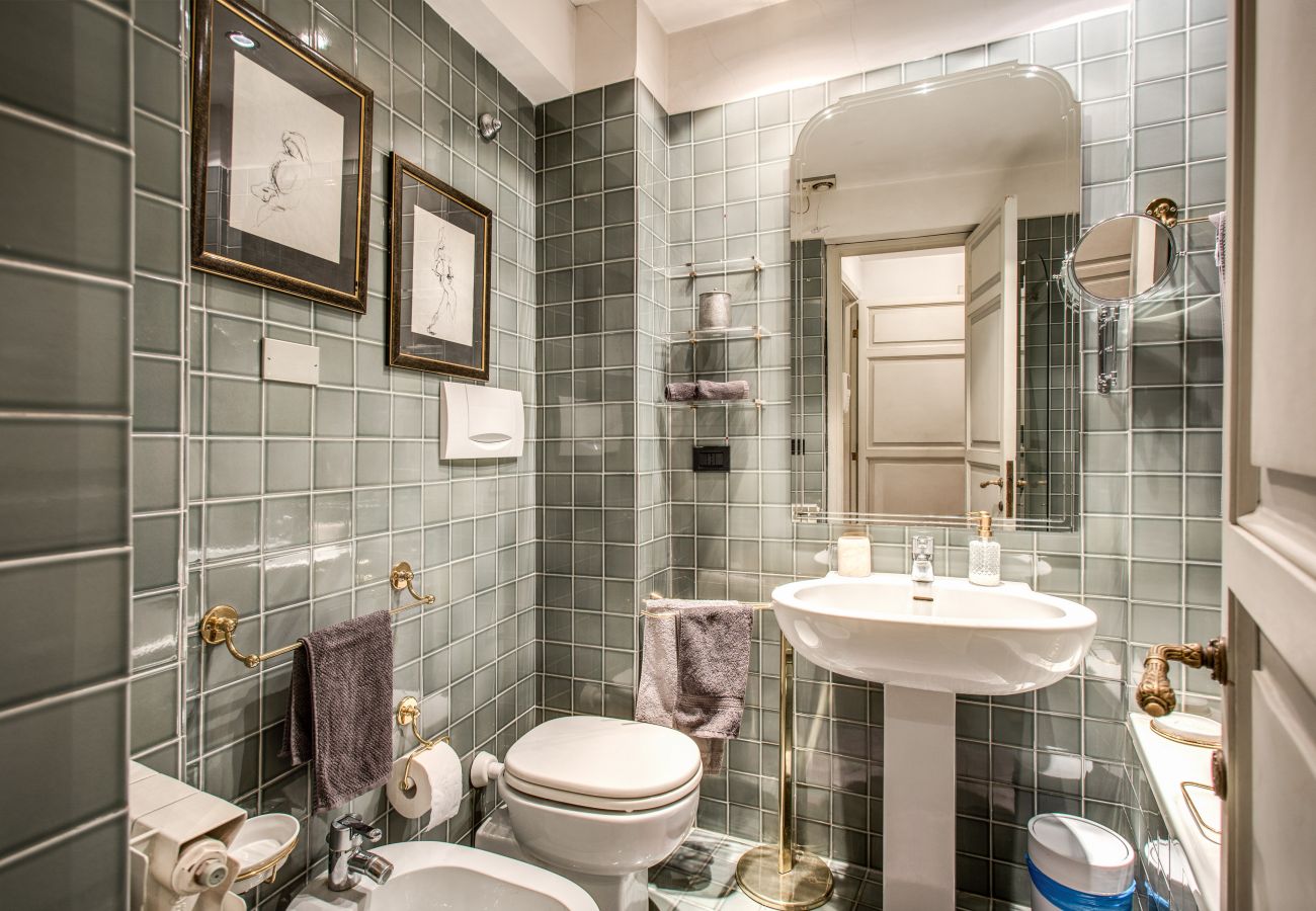 Appartamento a Roma - Wonderful Apartment with Balcony in Piazza Margana