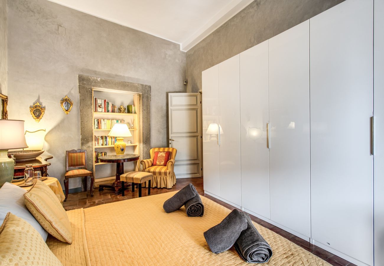 Appartamento a Roma - Wonderful Apartment with Balcony in Piazza Margana