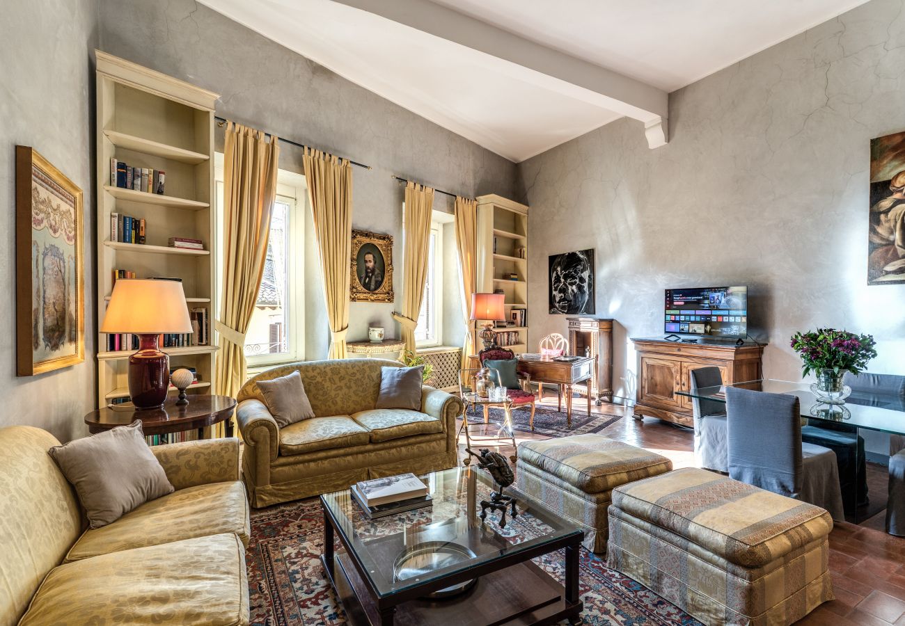 Appartamento a Roma - Stylish 2 Bdr Apt with Balcony by Pantheon & Forum