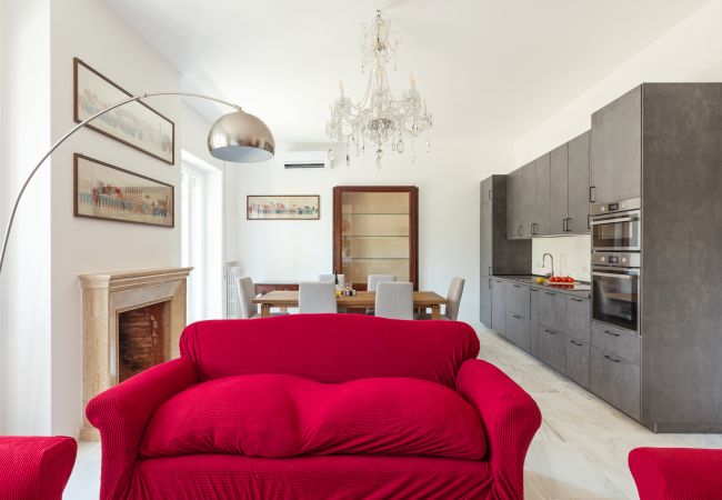 Appartamento a Roma - Bright and Spacious 5BR Apartment in Pariol Appartamento a Roma - Bright and Spacious 5BR Apartment in Pariol