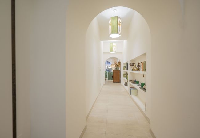 Appartamento a Roma - Via Giulia Charming Atelier apartment Appartamento a Roma - Via Giulia Charming Atelier apartment