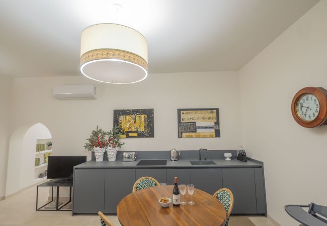 Appartamento a Roma - Via Giulia Charming Atelier apartment Appartamento a Roma - Via Giulia Charming Atelier apartment