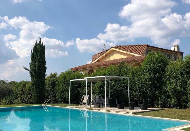 Villa a Formello - Astonishing Villa with Pool and Garden