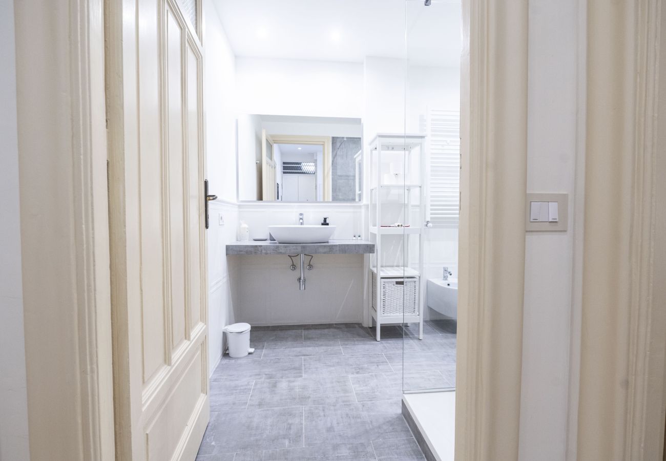 Appartamento a Roma - Testaccio Brand New 3 BR Apartment
