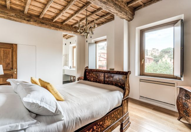 Appartamento a Roma - Trastevere Outstanding  4 BR Terraced Apartment