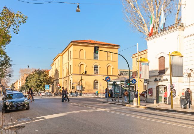 Appartamento a Roma - Vatican Beautiful 2BR Apartment with Terrace Appartamento a Roma - Vatican Beautiful 2BR Apartment with Terrace