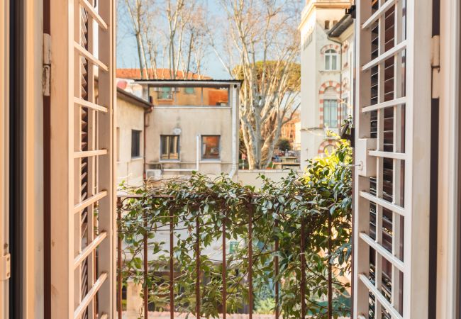 Appartamento a Roma - Vatican Beautiful 2BR Apartment with Terrace Appartamento a Roma - Vatican Beautiful 2BR Apartment with Terrace