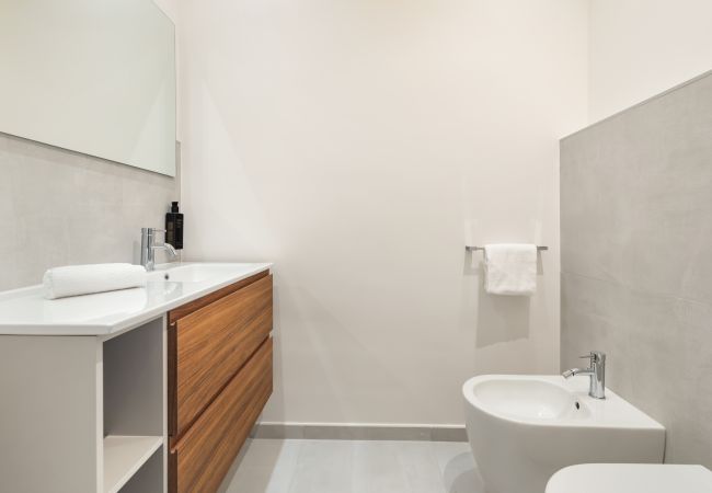 Appartamento a Roma - Vatican Beautiful 2BR Apartment with Terrace Appartamento a Roma - Vatican Beautiful 2BR Apartment with Terrace